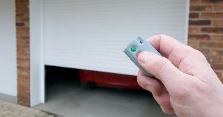 Купить автоматику для рулонных ворот Инта, цена от 2704 руб.
