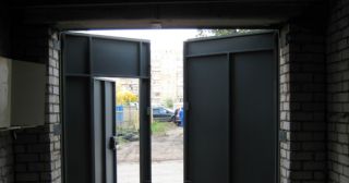 Купить гаражные ворота распашные Инта, цена от 3826 руб.